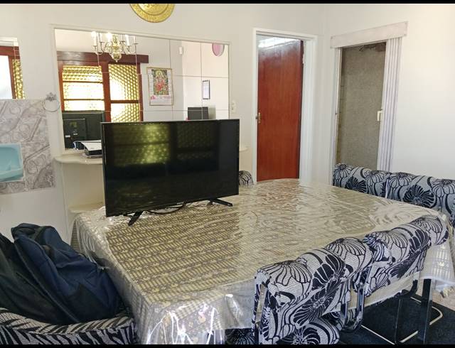 4 BEDROOM FREEHOLD FOR SALE IN MOUNTAIN RISE